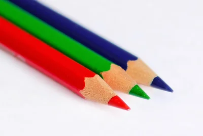Kleiderschrank-Basics: Die wichtigsten Teile
