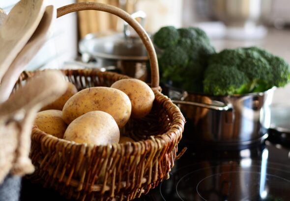 entdecken sie die vielseitigkeit des slow cookers &ndash; perfekt f&uuml;r langsames garen, zarte und aromatische gerichte mit minimalem aufwand.